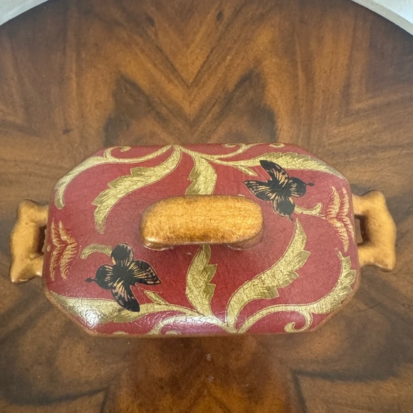 Decorative Hand Painted Resin Box With Handles 7” - Picture 3 of 8